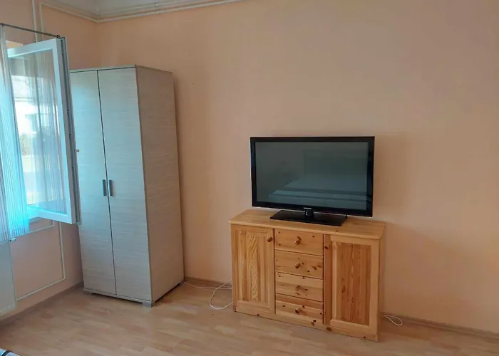 Case de vacanță Schoenes Mit Pool *